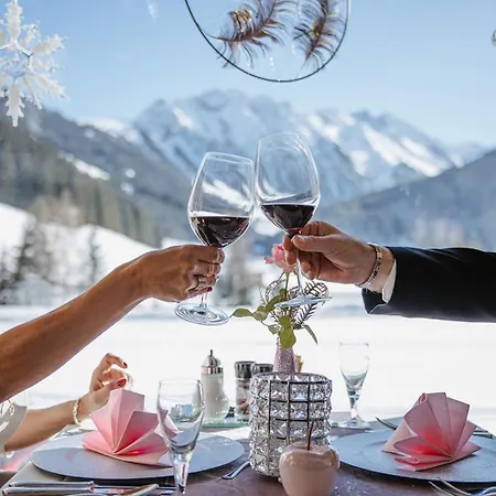 فندق Wohlfuehlhotel Innertalerhof جيرلوس