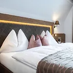 Wohlfühlhotel Innertalerhof Hotel 4*