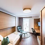 Wohlfühlhotel Innertalerhof Hotel